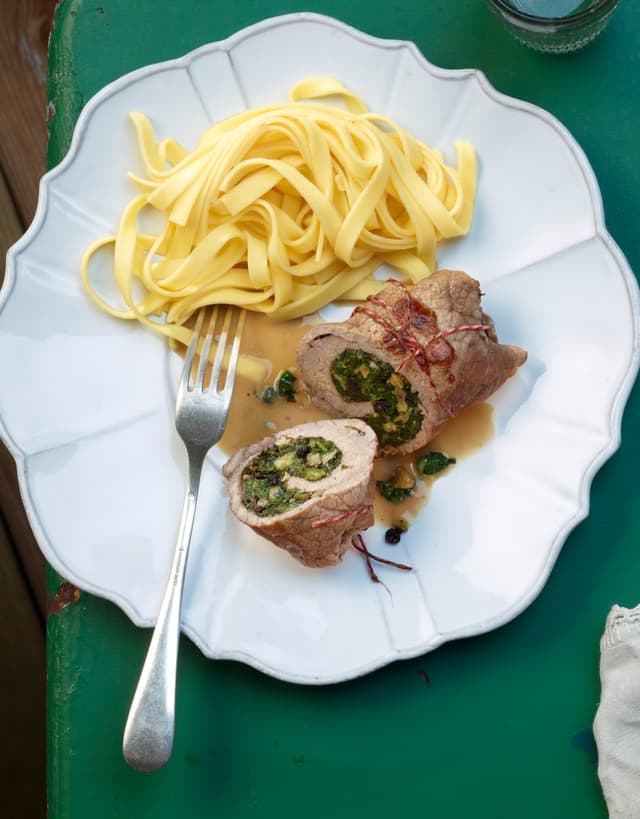 Paupiettes de veau farcies aux épinards et aux noix